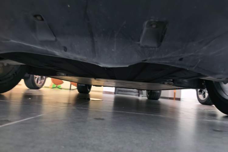 Used ARCFOX Alpha T 2021 600H Chassis Front