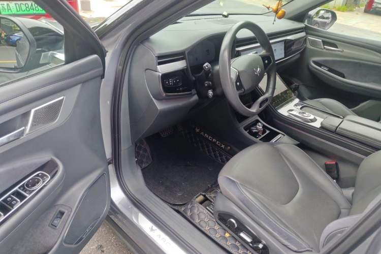 Used ARCFOX Alpha T 2021 653S+ 160kW Driver Seat