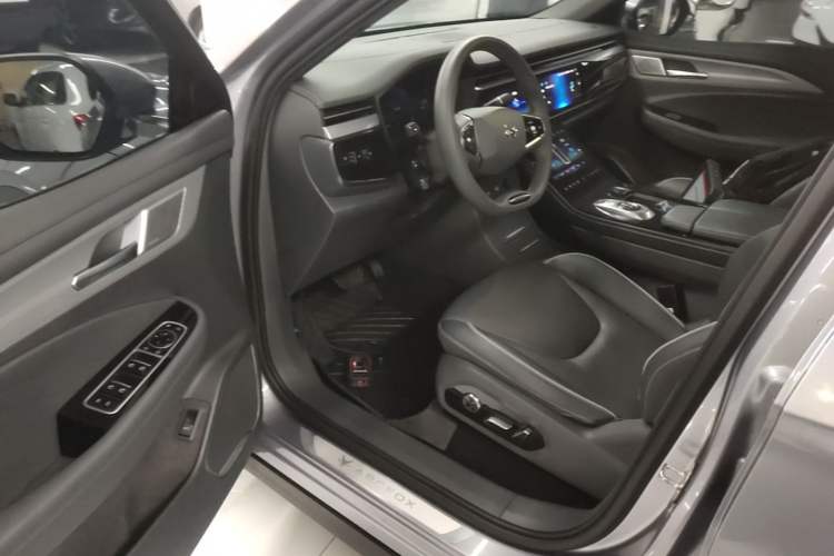 Used ARCFOX Alpha T 2021 480S 175kW Driver Seat