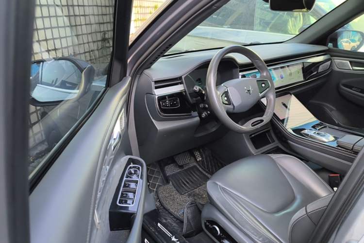 Used ARCFOX Alpha T 2021 653S 160kW Driver Seat