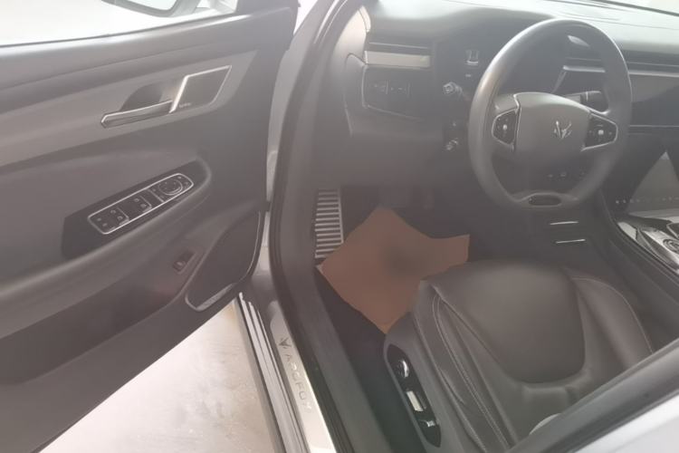 Used ARCFOX Alpha T 2021 653S+ 160kW Driver Seat