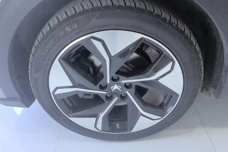 Used ARCFOX Alpha T 2021 600H Exterior 7