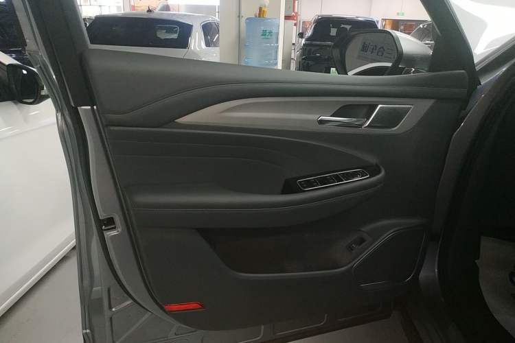 Used ARCFOX Alpha T 2021 480S 160kW Left Front Door Interior