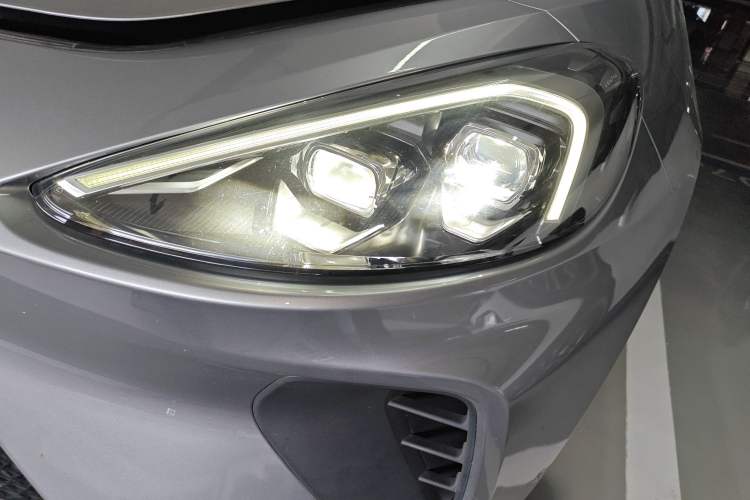 Used ARCFOX Alpha T 2021 653S+ 160kW Left Front Headlight