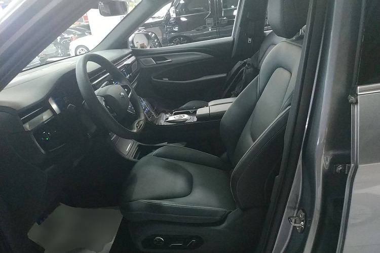 Used ARCFOX Alpha T 2021 480S 160kW Left Front Seat