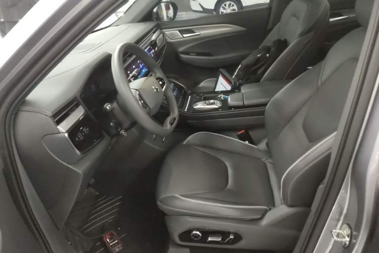 Used ARCFOX Alpha T 2021 480S 175kW Left Front Seat