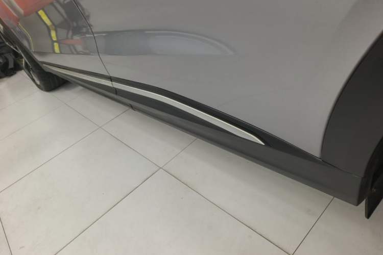 Used ARCFOX Alpha T 2021 653S+ 160kW Left Side Sill