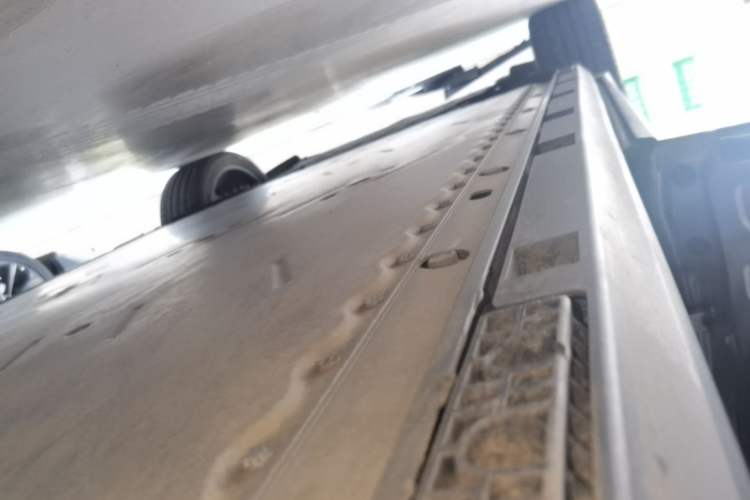 Used ARCFOX Alpha T 2021 653S+ 160kW Left Side Sill