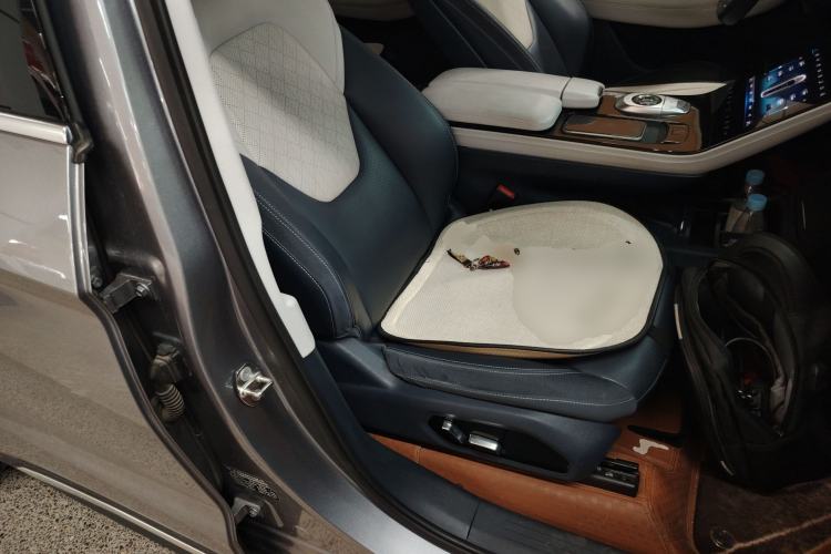 Used ARCFOX Alpha T 2021 600H Right Front Seat