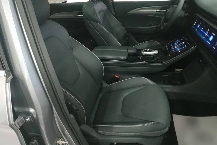 Used ARCFOX Alpha T 2021 480S 160kW Right Front Seat