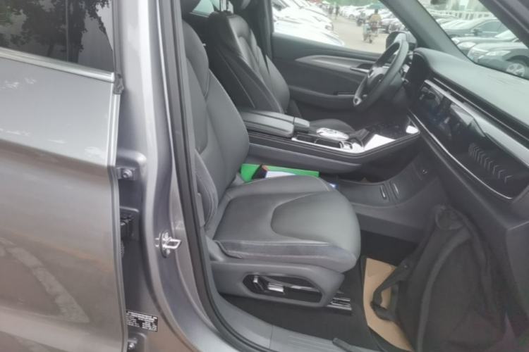 Used ARCFOX Alpha T 2021 653S+ 160kW Right Front Seat