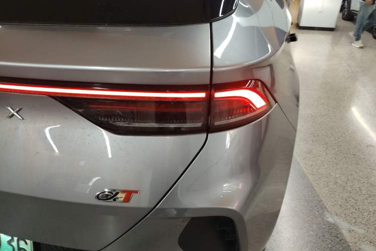 Used ARCFOX Alpha T 2021 600H Right Rear Taillight