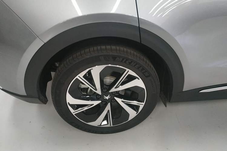 Used ARCFOX Alpha T 2021 480S 160kW Right Rear Wheel Hub