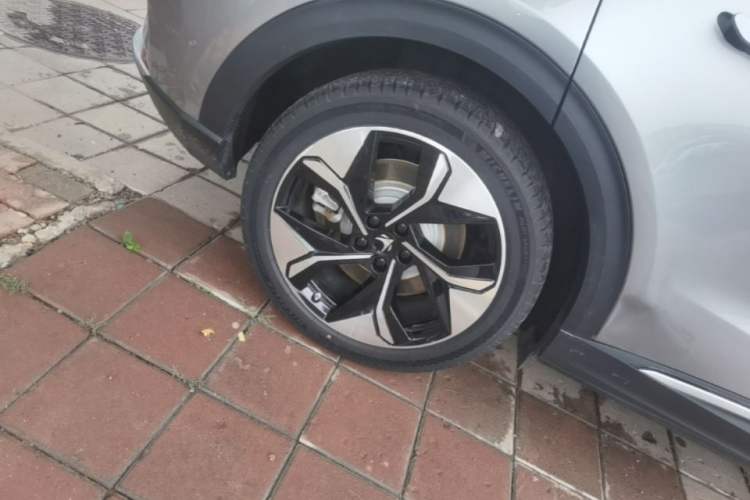 Used ARCFOX Alpha T 2021 653S+ 160kW Right Rear Wheel Hub