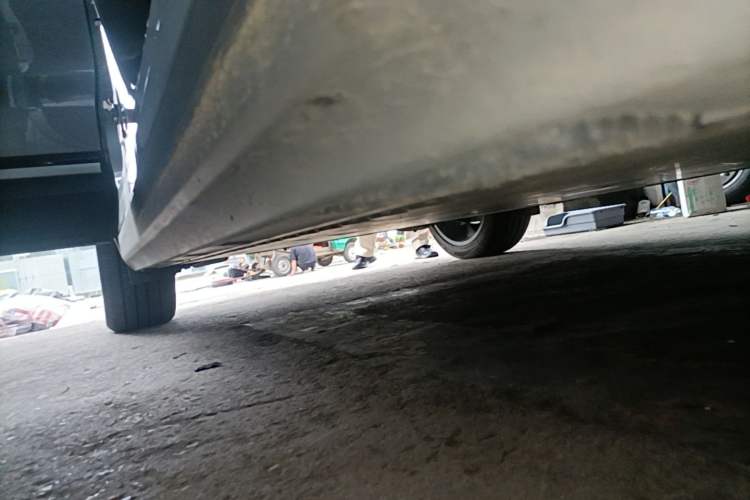Used ARCFOX Alpha T 2021 653S+ 160kW Right Side Sill