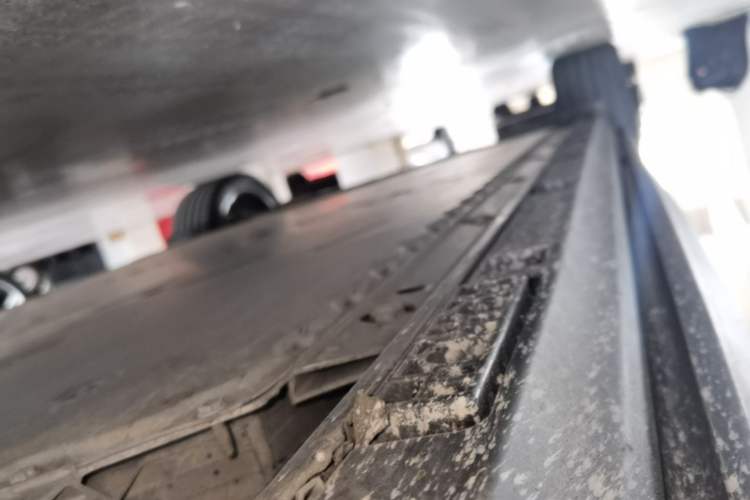 Used ARCFOX Alpha T 2021 653S+ 160kW Right Side Sill