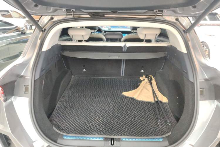 Used ARCFOX Alpha T 2021 600H Trunk