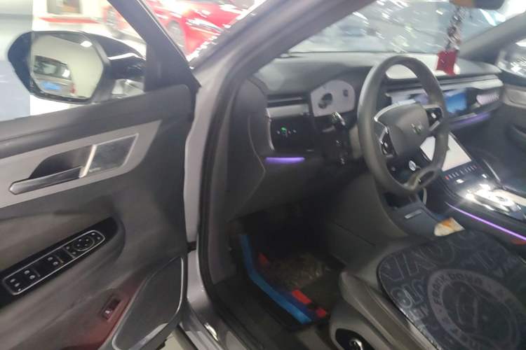 Used ARCFOX Alpha T 2021 653S+ 175kW Driver Seat