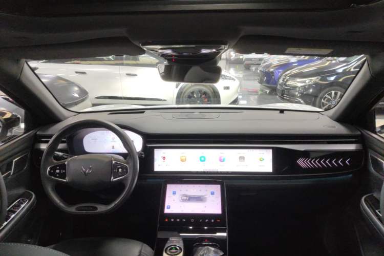 Used ARCFOX Alpha T 2021 653S+ 160kW Center Console