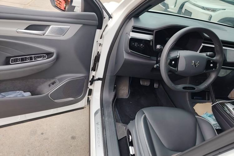 Used ARCFOX Alpha T 2021 480S 175kW Driver Seat