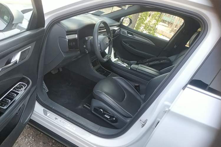 Used ARCFOX Alpha T 2021 653S 160kW Driver Seat