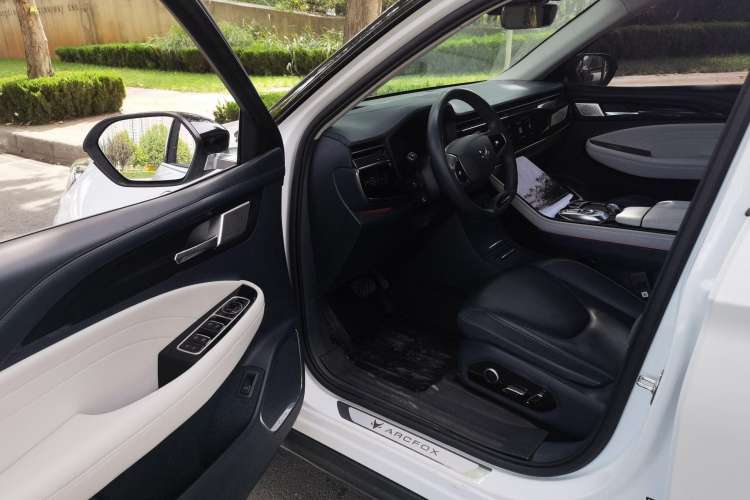 Used ARCFOX Alpha T 2021 653S+ 160kW Interior 2