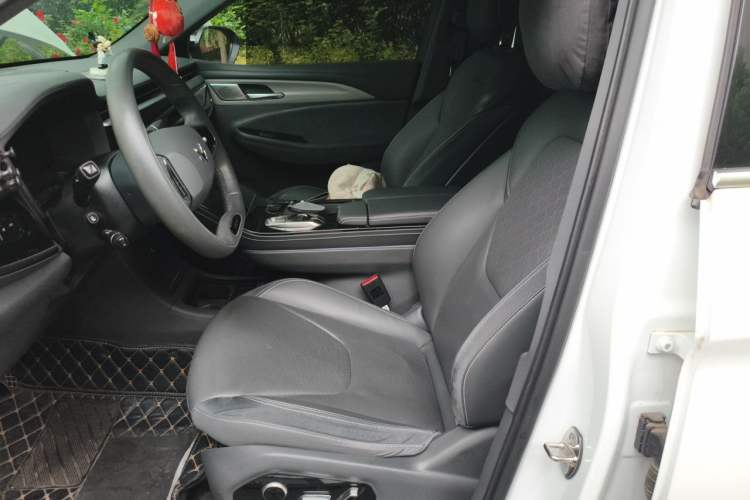Used ARCFOX Alpha T 2021 653S+ 160kW Left Front Seat