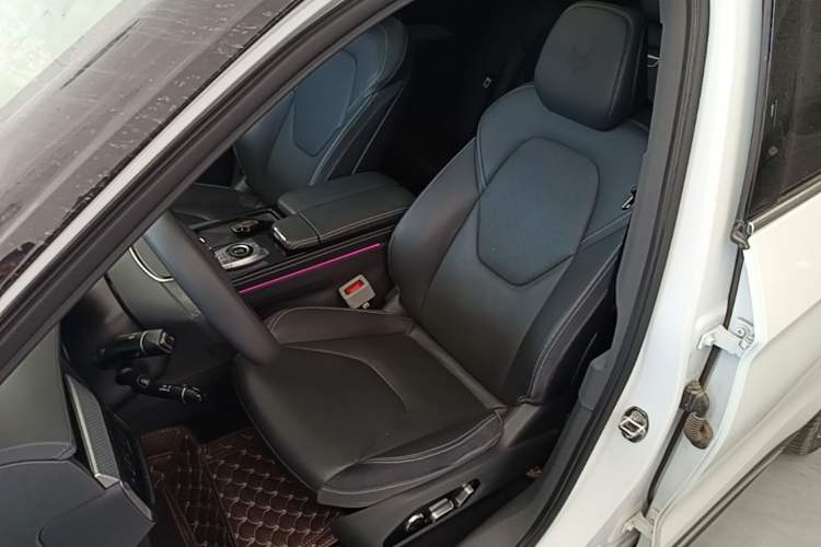 Used ARCFOX Alpha T 2021 653S+ 160kW Left Front Seat