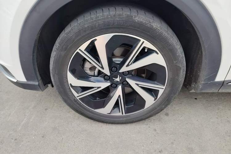 Used ARCFOX Alpha T 2021 480S 175kW Left Front Wheel Hub