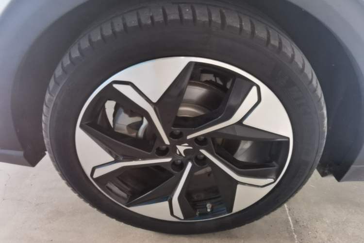 Used ARCFOX Alpha T 2021 653S 160kW Left Front Wheel Hub