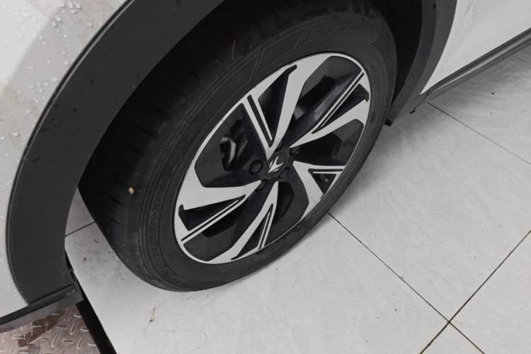 Used ARCFOX Alpha T 2021 480S 175kW Left Front Wheel Hub