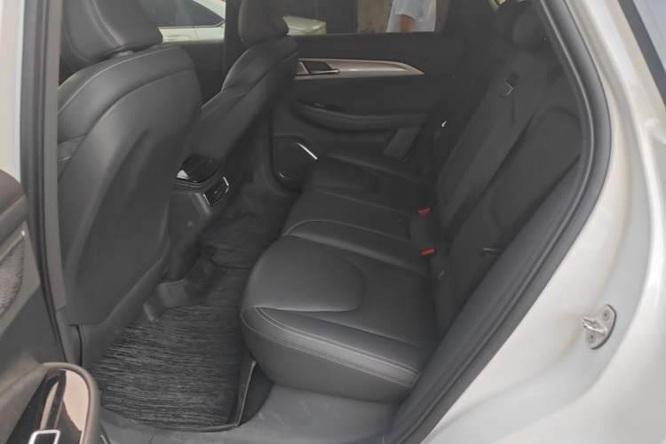 Used ARCFOX Alpha T 2021 653S+ 175kW Left Rear Seat