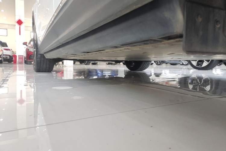 Used ARCFOX Alpha T 2021 653S+ 175kW Left Side Sill