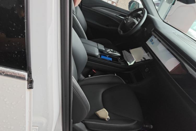 Used ARCFOX Alpha T 2021 480S 175kW Right Front Seat