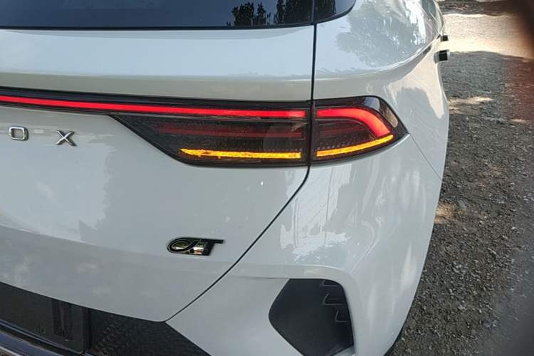 Used ARCFOX Alpha T 2021 653S 160kW Right Rear Taillight
