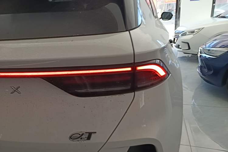 Used ARCFOX Alpha T 2021 653S+ 160kW Right Rear Taillight