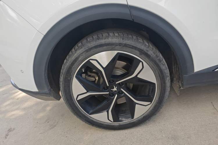 Used ARCFOX Alpha T 2021 653S+ 175kW Right Rear Wheel Hub