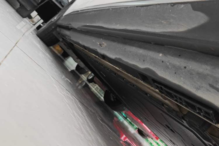 Used ARCFOX Alpha T 2021 480S 175kW Right Side Sill