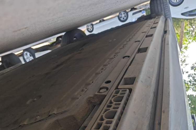 Used ARCFOX Alpha T 2021 653S+ 175kW Right Side Sill