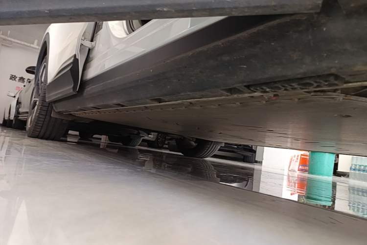 Used ARCFOX Alpha T 2021 653S+ 160kW Right Side Sill