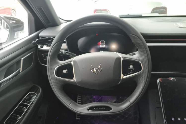 Used ARCFOX Alpha T 2021 653S+ 160kW Steering Wheel