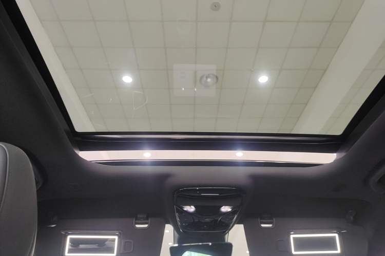 Used ARCFOX Alpha T 2022 653S+ 160kW Headliner
