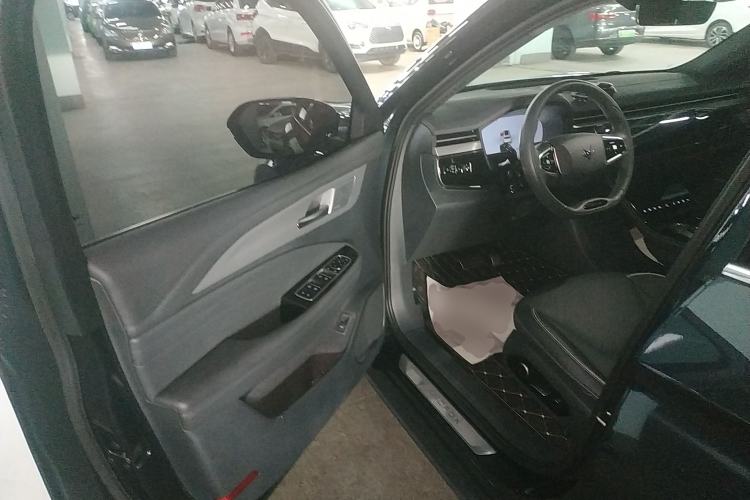 Used ARCFOX Alpha T 2022 480S 160kW Interior 3