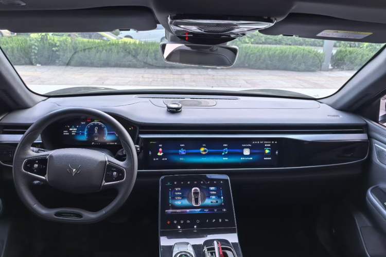 Used ARCFOX Alpha T 2022 480S 175kW Interior 4