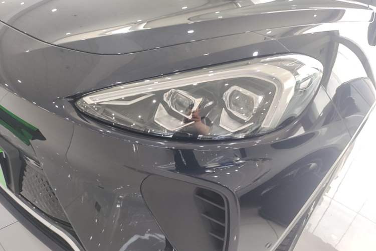 Used ARCFOX Alpha T 2022 653S+ 160kW Left Front Headlight
