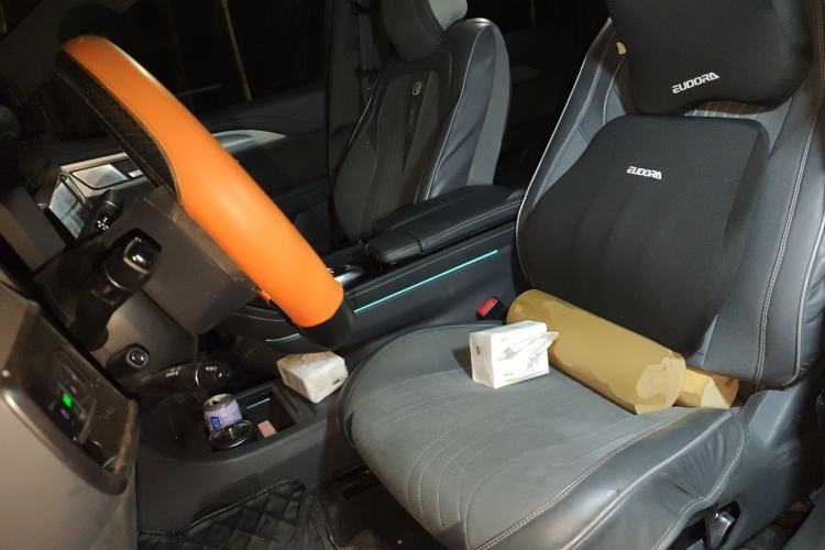 Used ARCFOX Alpha T 2022 653S+ 160kW Left Front Seat
