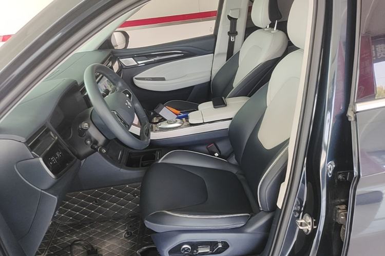 Used ARCFOX Alpha T 2022 480S 160kW Left Front Seat