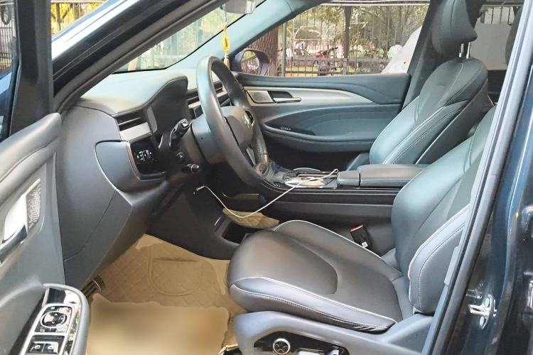 Used ARCFOX Alpha T 2022 480S 175kW Left Front Seat
