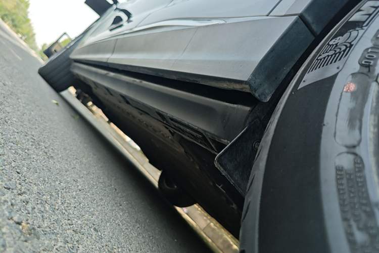 Used ARCFOX Alpha T 2022 480S 175kW Left Side Sill