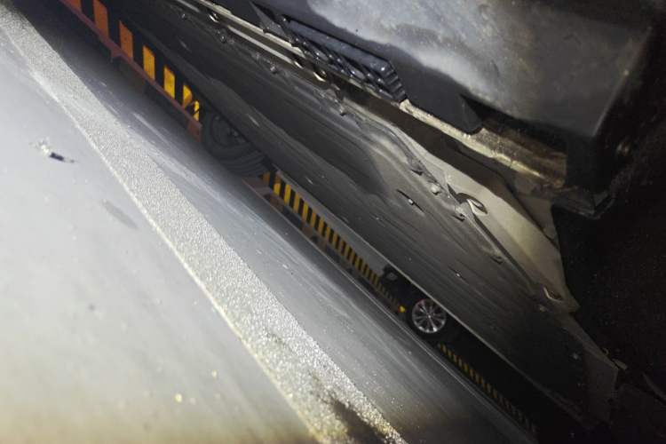 Used ARCFOX Alpha T 2022 653S 175kW Chassis Front Right